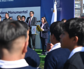 Izamiento de bandera Irapuato