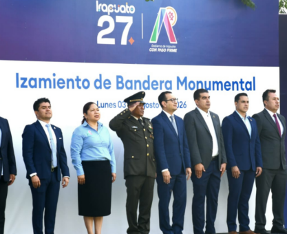 Izamiento de Bandera